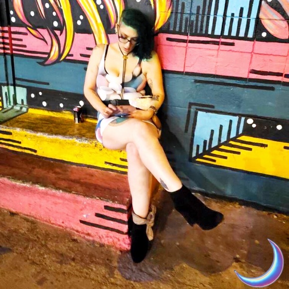 Meet your Posher, Skye - Picture 1 of 7